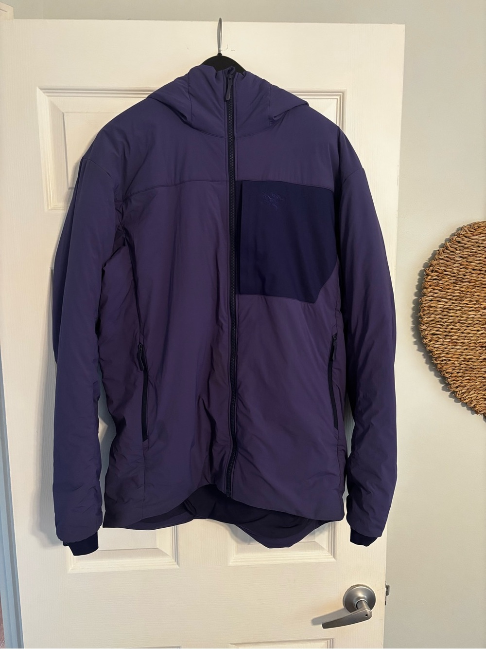 Arc'teryx Proton Hoody. Men's Two-Tone Purple Hooded Insulated Puffer.